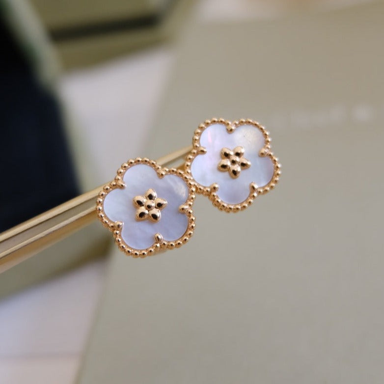 [Moco]LUCKY PINK GOLD WHITE MOP EARRINGS