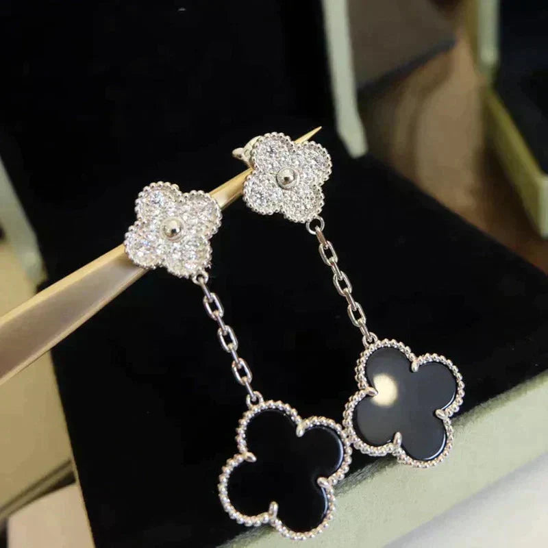 [Moco]CLOVER 2 MOTIFS  DIAMOND ONYX EARRINGS SILVER