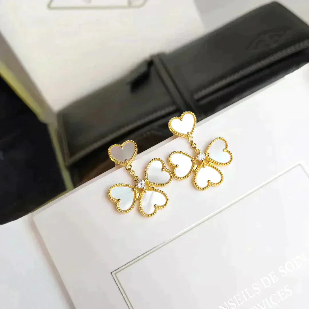 [Moco]CLOVER SWEET WHITE MOP EARRINGS