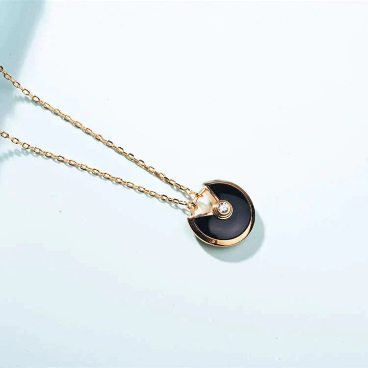 [Moco]AMULETTE GOLD CARNELIAN ONYX NECKLACE