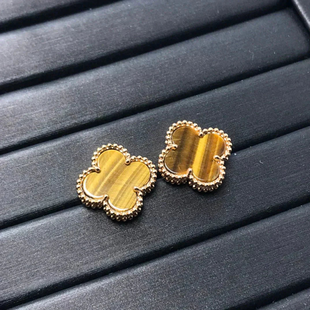 [Moco]CLOVER MEDIUM 1 MOTIFS TIGER EYE EARRINGS