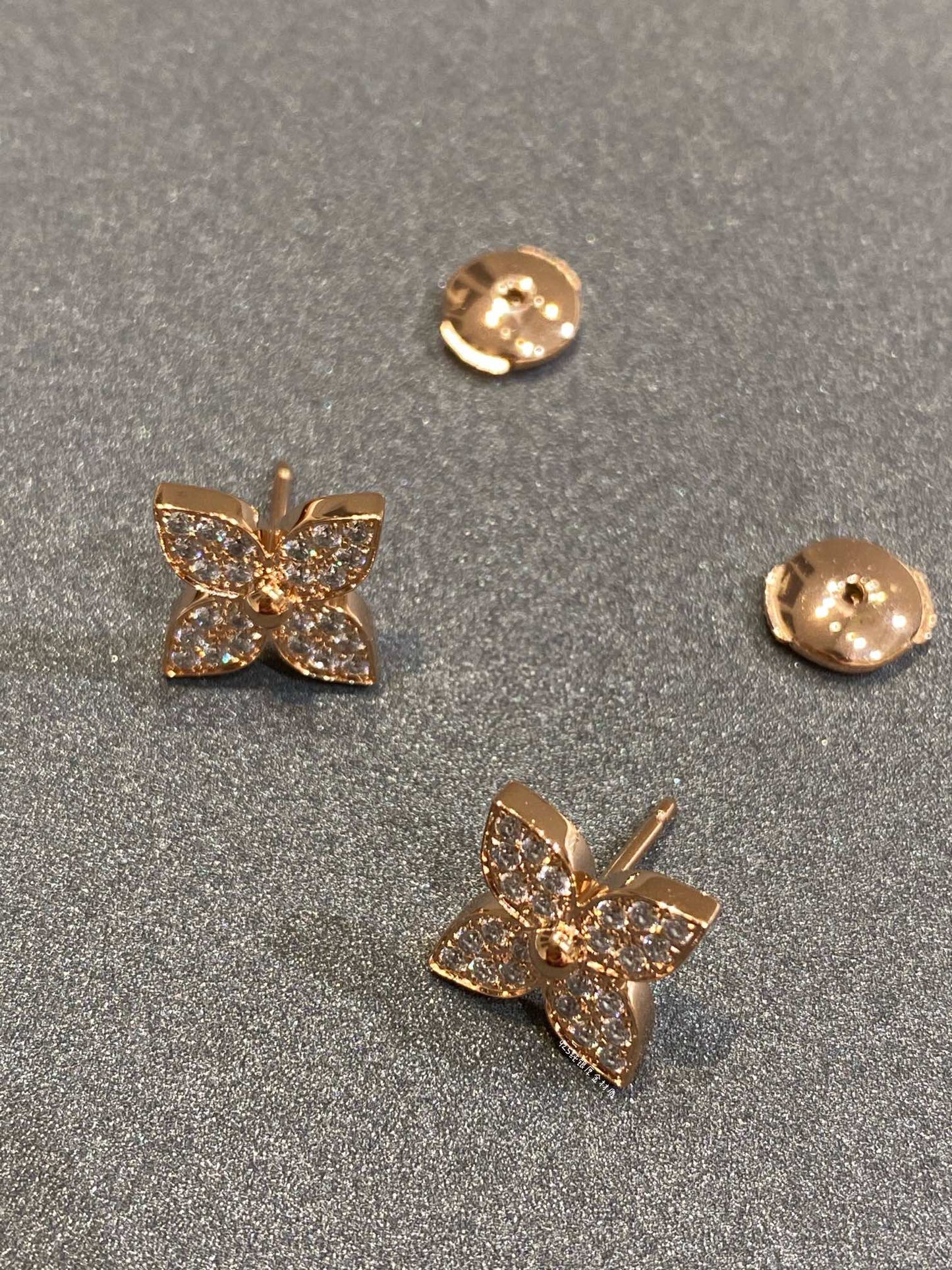 [Moco]STAR DIAMOND EARRINGS