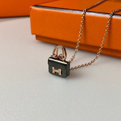 [Moco]CONSTANCE BLACK PEDANT PINK GOLD NECKLACE