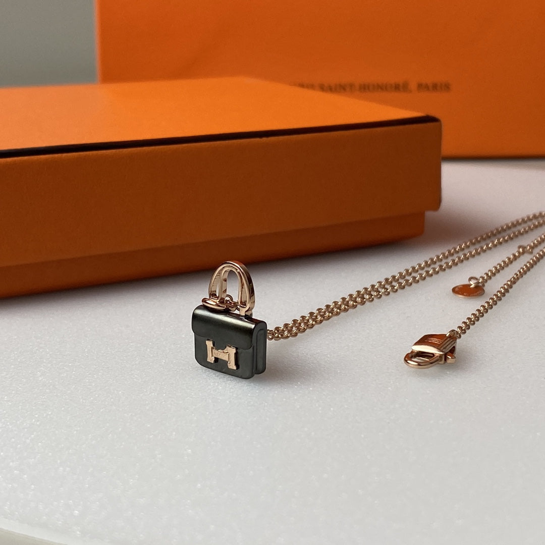 [Moco]CONSTANCE BLACK PEDANT PINK GOLD NECKLACE