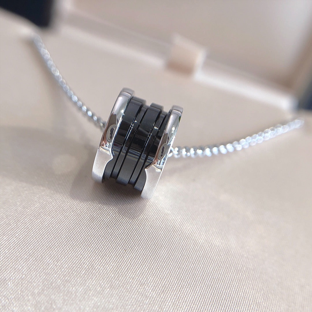 [Moco]ZERO 1 BLACK CERAMIC SILVER NECKLACE