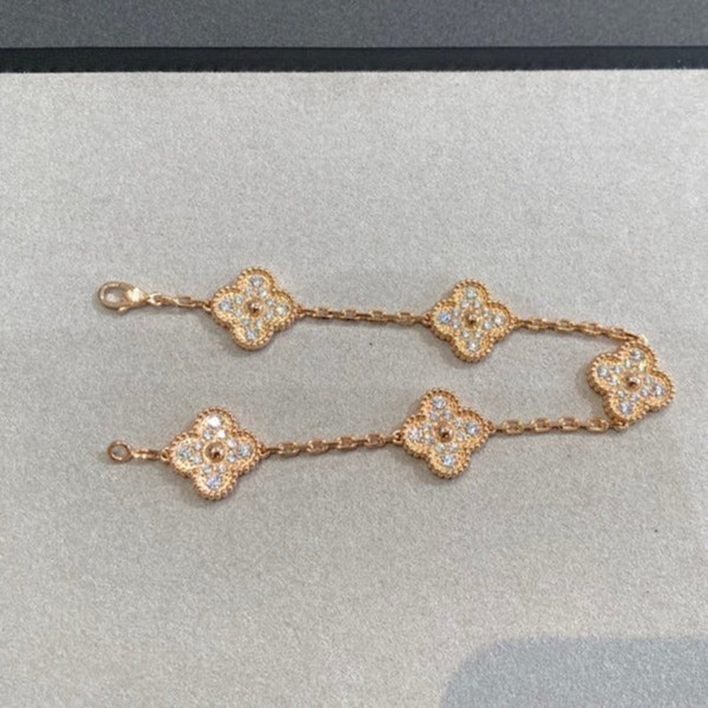 [Moco]CLOVER 5 MOTIFS  FULL DIAMOND BRACELET