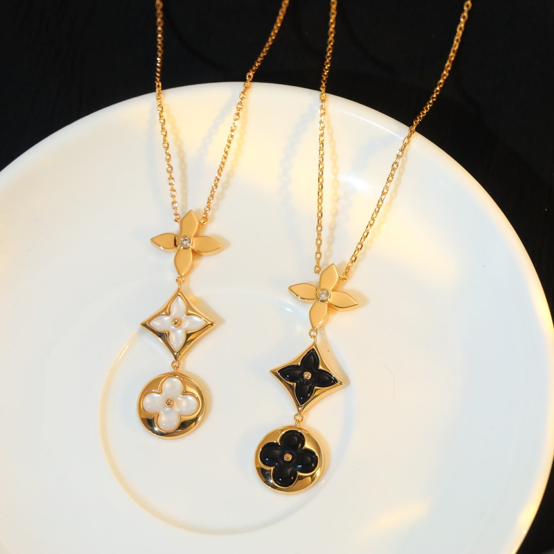 [Moco]STAR AND SUN ONYX PINK GOLD NECKLACE