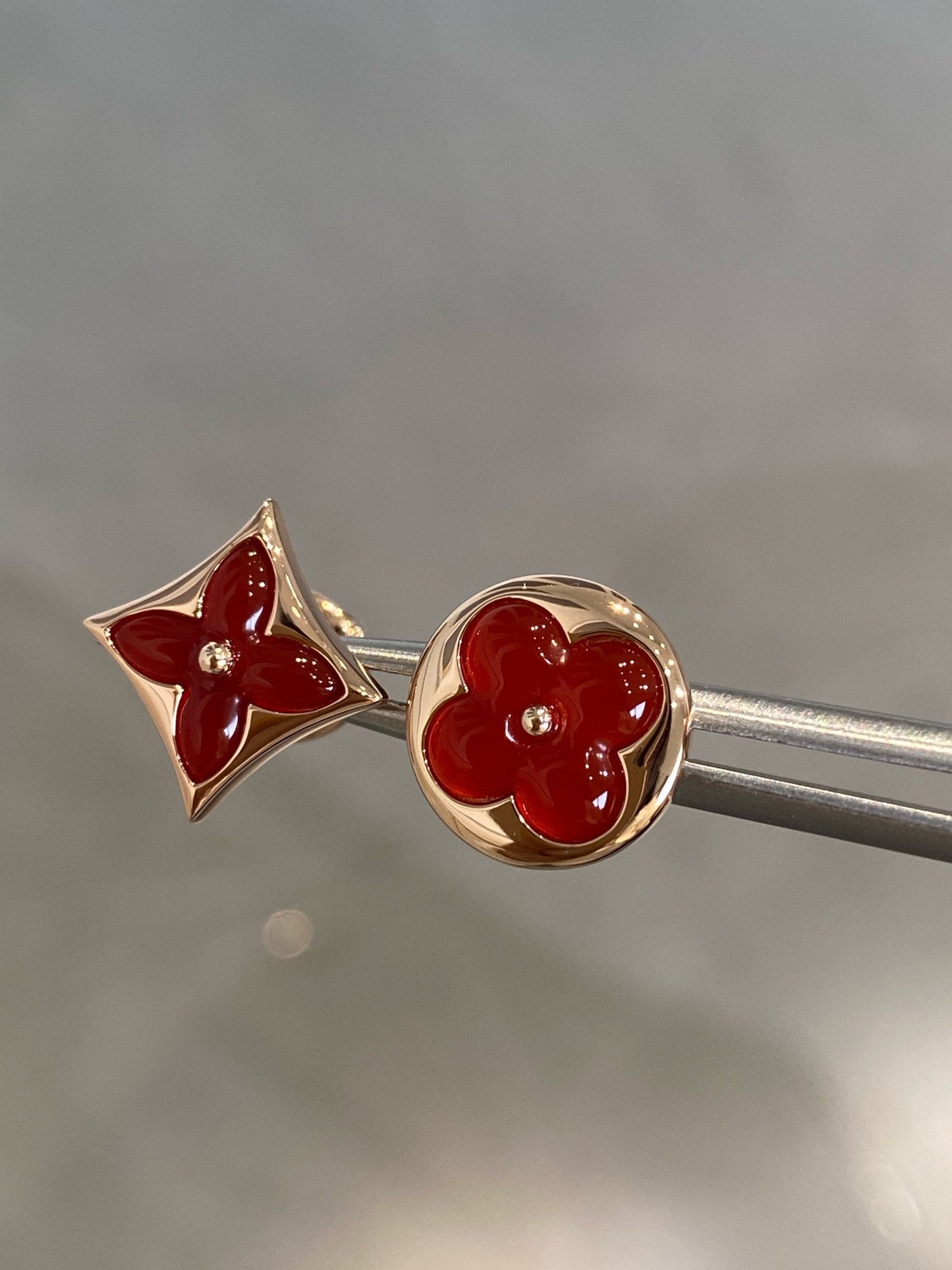 [Moco]STAR AND SUN PINK GOLD CARNELIAN STUD EARRINGS