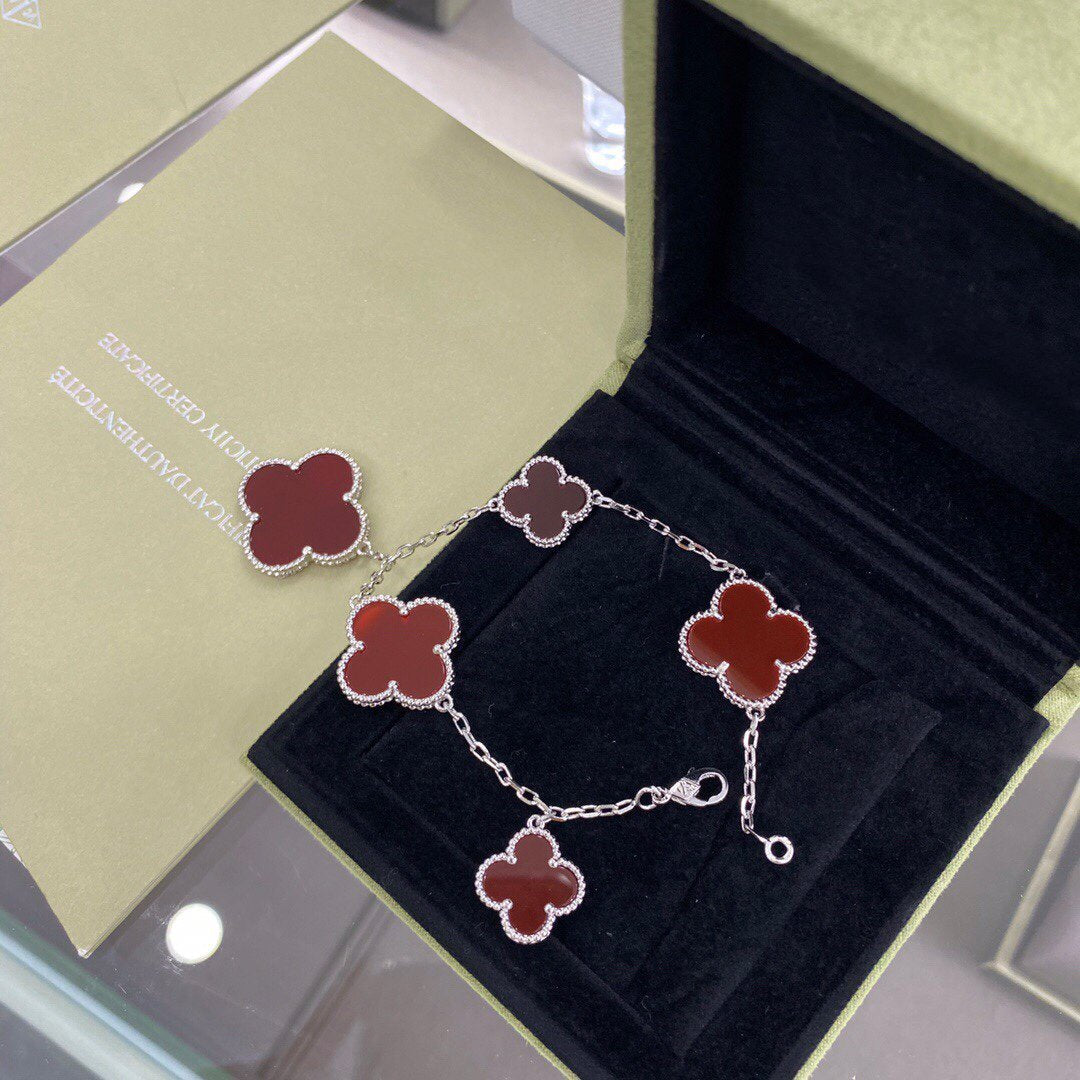 [Moco]CLOVER 5 MOTIFS SIVLER CARNELIAN BRACELET