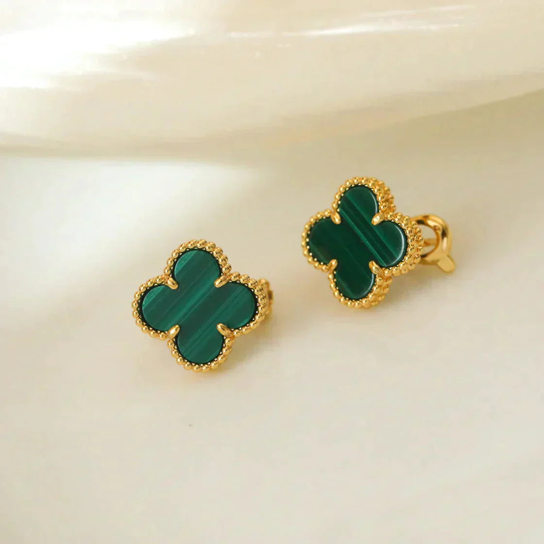 [Moco]CLOVER MEDIUM 1 MOTIFS MALACHITE  EARRINGS