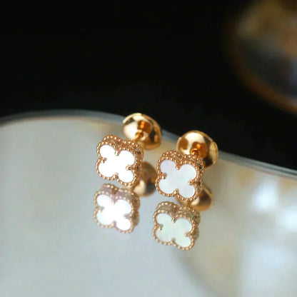 [Moco]CLOVER MINI 9.5MM WHITE MOP EARRINGS