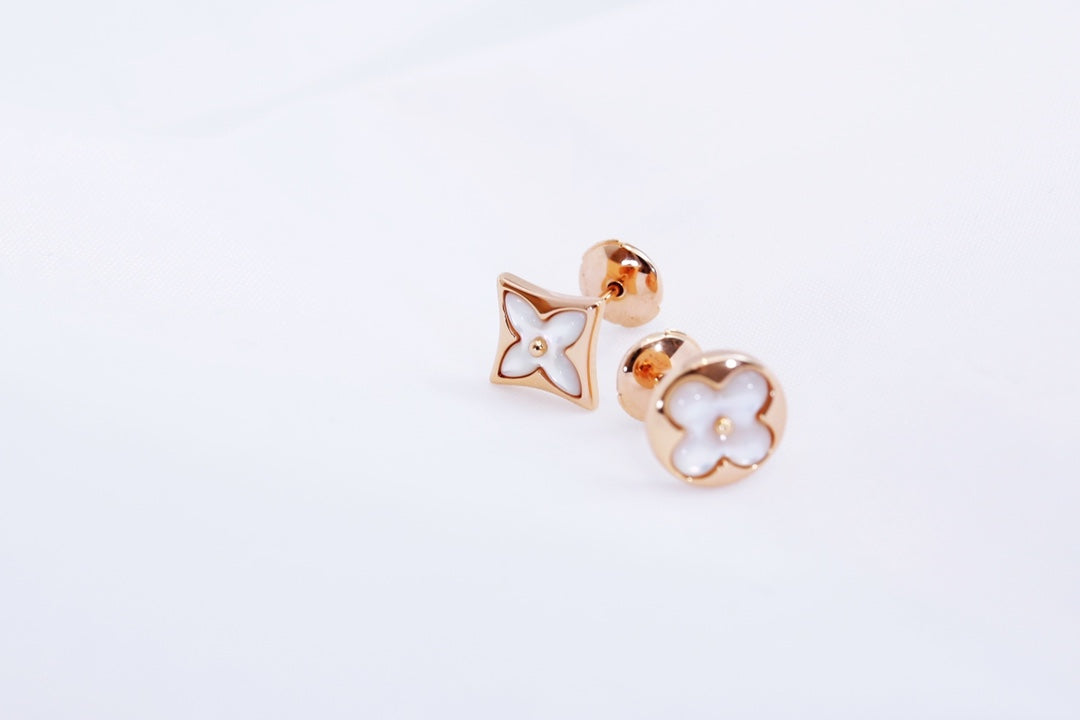 [Moco]STAR AND SUN PINK GOLD MOP STUD EARRINGS