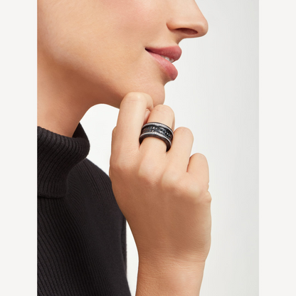 [Moco]ZERO 1 ROCK FOUR-BAND BLACK CERAMIC WITH STUDDED SPIRAL AND PAVED DIAMONDS RING