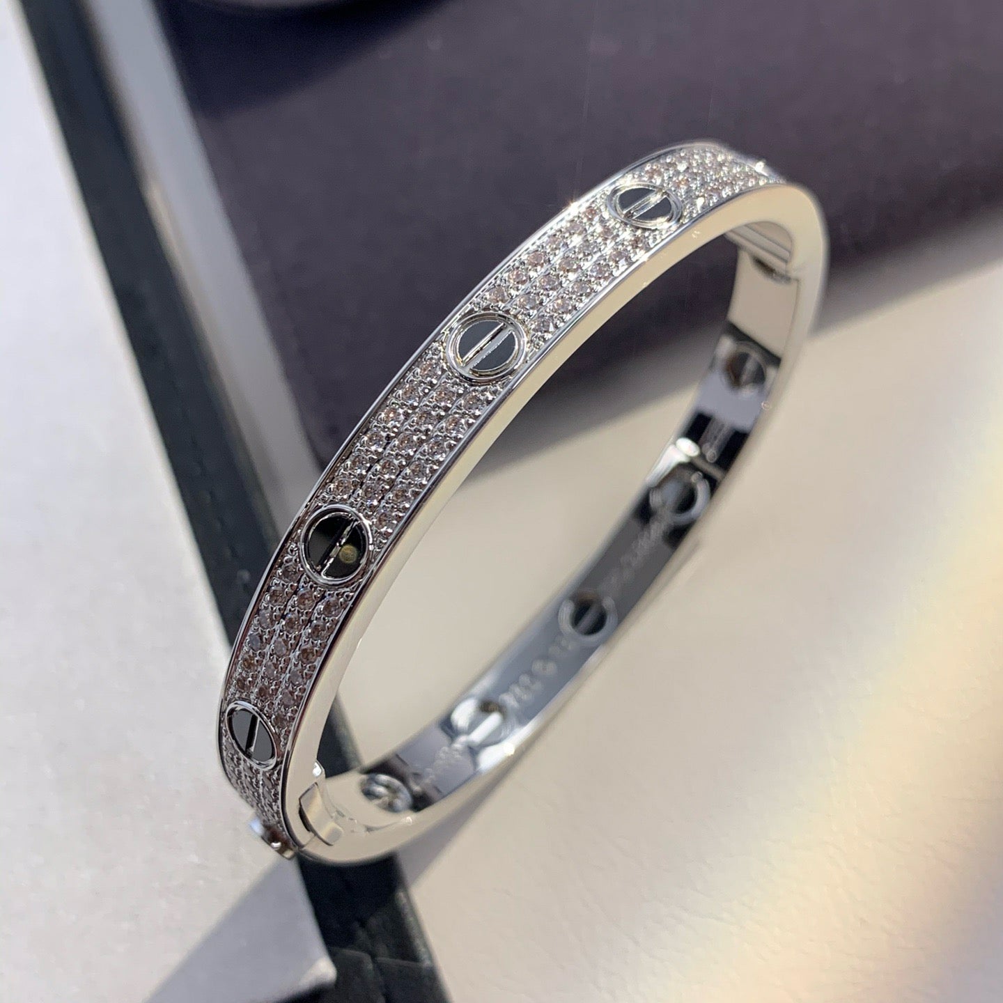 [Moco]LOVE BRACELET 6.1MM DIAMOND-PAVED CERAMIC