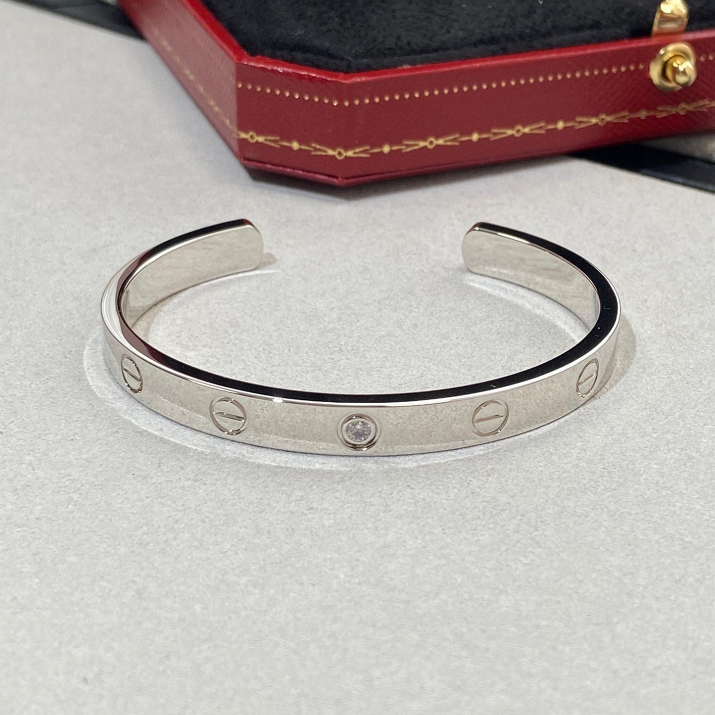 [Moco]LOVE BRACELET 6.1MM 1 DIAMOND OPEN CUFF