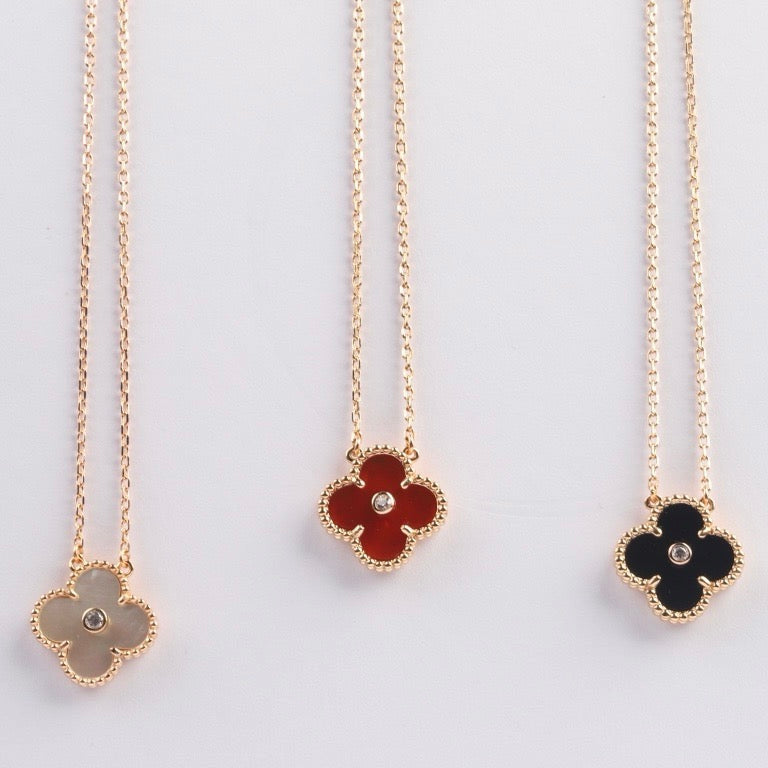 [Moco]CLOVER 15MM DIAMOND CARNELIAN NECKLACE