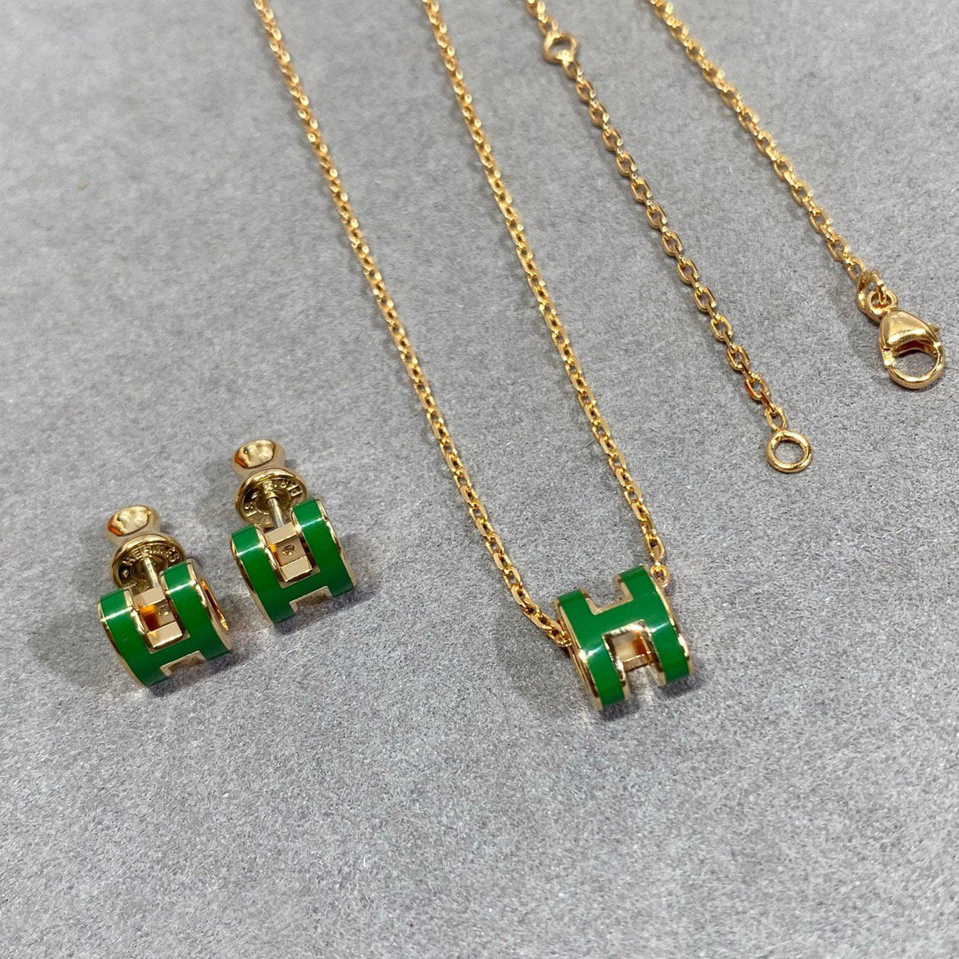 [Moco]POP H GREEN NECKLACE SILVER AND GOLD