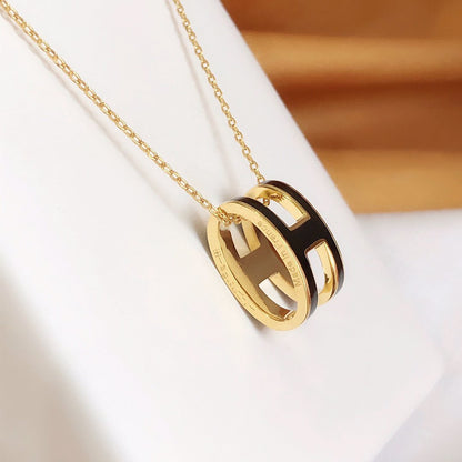 [Moco]HM CLIC BLACK ENAMEL GOLD NECKLACE