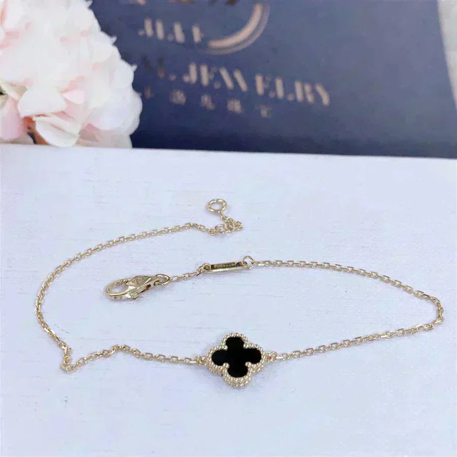 [Moco]CLOVER ONYX SINGLE FLOWER BRACELET